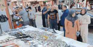Ucuzlayan balık kapış kapış satıldı