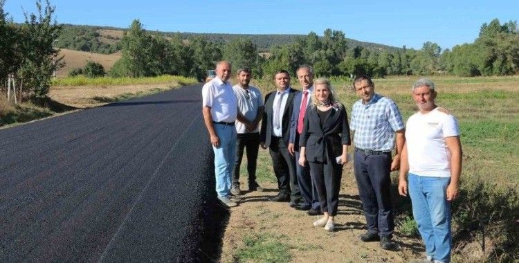 Köy yollarında yenileme ve asfaltlama çalışmaları devam ediyor
