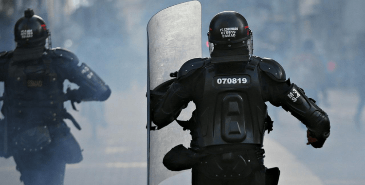 Kolombiya'da silahlı saldırıda 4 asker hayatını kaybetti