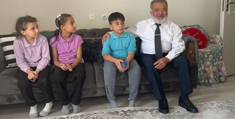 Hisarcık’ta minik öğrenciler gazi amcalarını unutmadı
