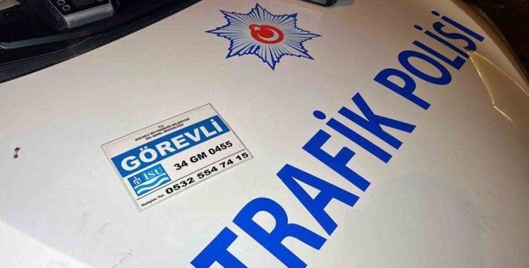 Sahte görevli kartını polis ekipleri ele geçirdi
