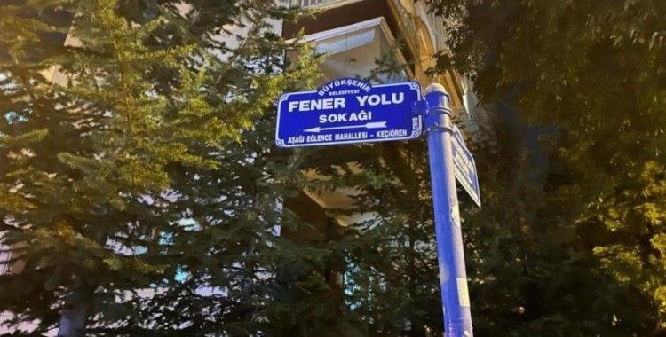 Bir kişiyi yaraladı, polise yakalanmamak için başına silah dayadı