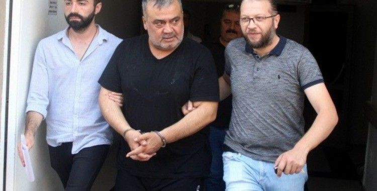 Ünlü sanatçı Metin Işık ve oğlu hakim karşısında