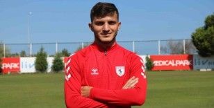Yunus Emre Çift: "Antalyaspor maçından 3 puanla dönüp, seri yakalamak istiyoruz"
