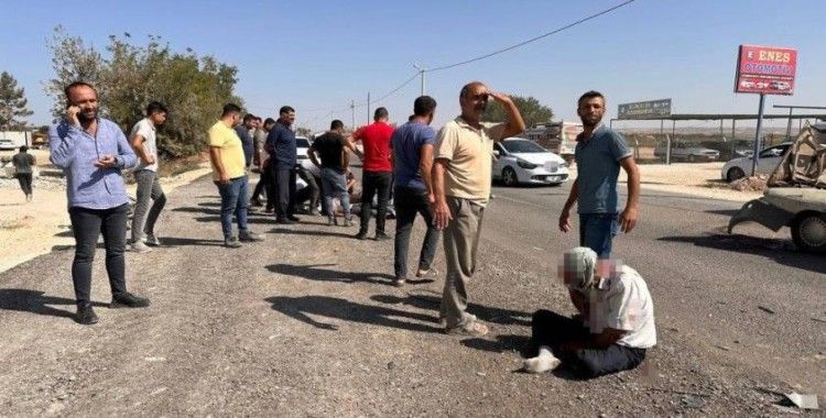 Otomobiller kafa kafaya çarpıştı: 4 yaralı