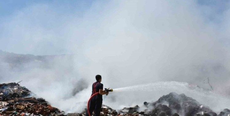 Sanayi sitesinde korkutan yangın
