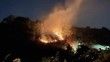 Kocaeli’de anız yangını: Köpek dumanların arasından kurtarıldı
