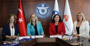 Milletvekilleri İZTO’da "kadınlar" için bir araya geldi
