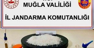 Jandarmadan Fethiye’de uyuşturucu operasyonu
