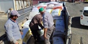 Gölbaşı’nda çiftçilere yem dağıtıldı

