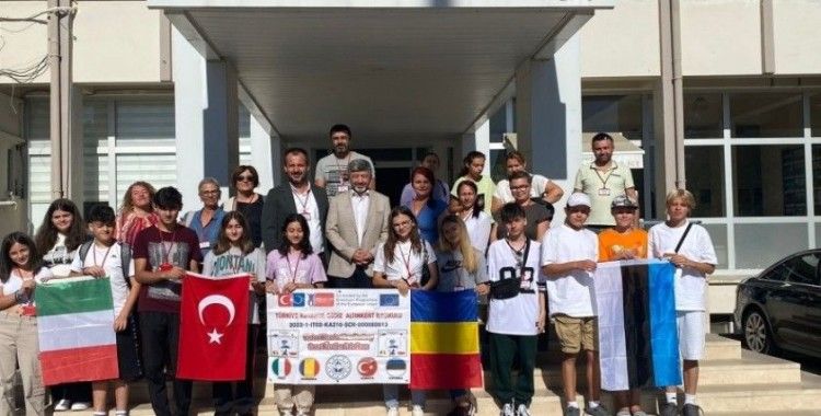 Erasmus öğrencilerinden, Başkan Akçadurak'a ziyaret