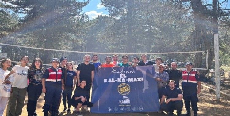 Kadına Karşı Şiddete dur demek için bilgilendirilme yapılıyor
