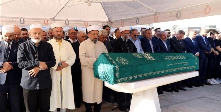 Cumhurbaşkanı Erdoğan'ın vefat eden dayısının oğlunun cenazesi İstanbul'da defnedildi