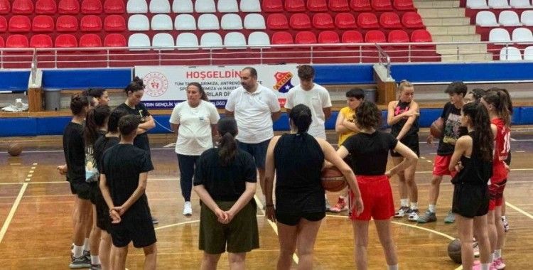 Aydın GSİM Spor Kulübü Kadın Basketbol Takımı antrenmanlarına başladı
