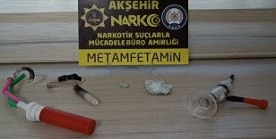 Akşehir’de uyuşturucu tacirlerine operasyon: 5 gözaltı
