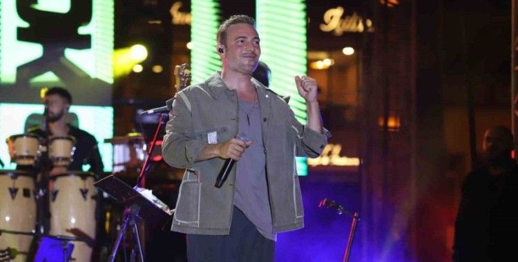 Bandırmalılar Oğuzhan Koç’la coştu
