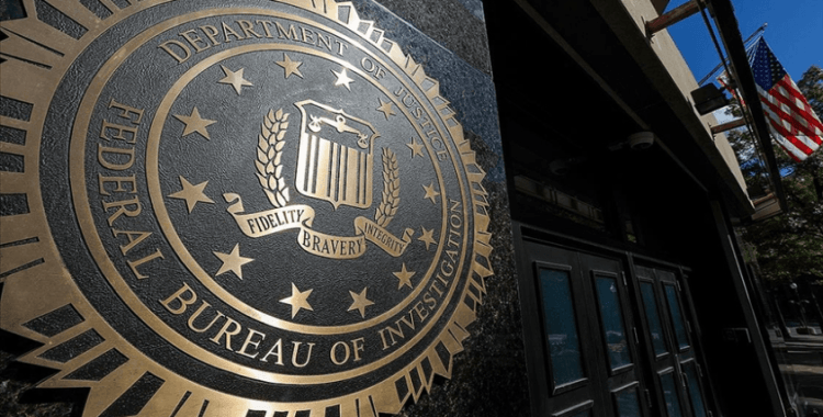FBI, baskında el koyduğu sivillerin kiralık kasalardaki mallarını geri vermemekle itham ediliyor