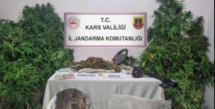 Kars jandarmasından zehir tacirlerine darbe