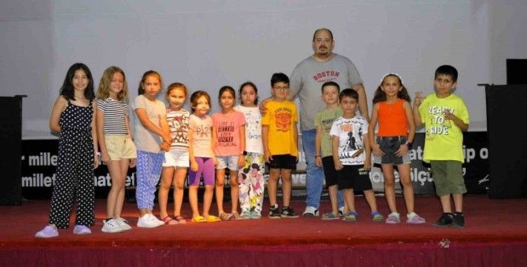 Minik tiyatrocular yeteneklerini sergileyecek
