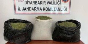 Diyarbakır'da 121 kilo esrar ele geçirildi