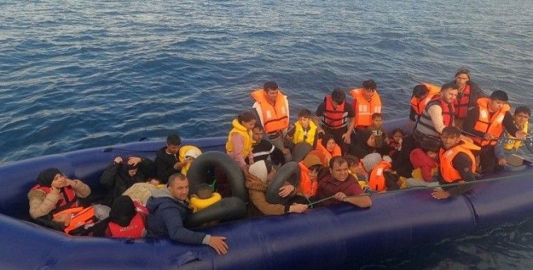 Ayvacık açıklarında 70 kaçak göçmen kurtarıldı, 41 kaçak göçmen yakalandı