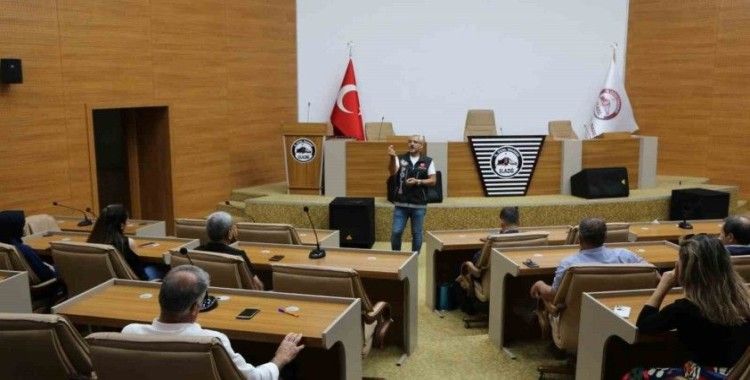 Elazığ’da personele "En İyi Narkotik Polisi Anne" projesi anlatıldı
