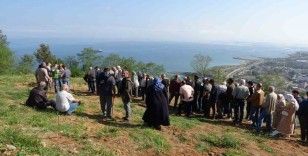 Mezar manzarası için tartıştılar
