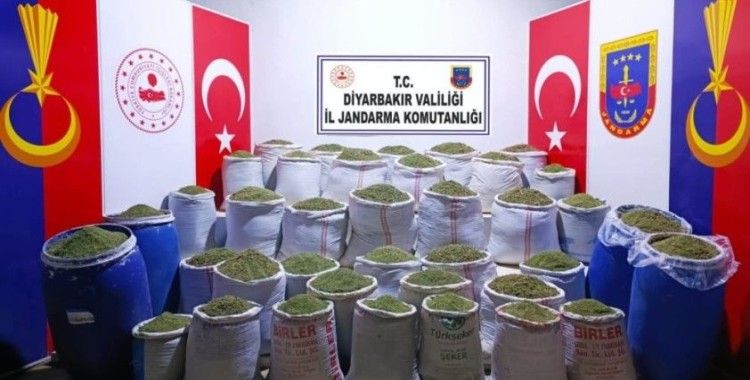 Lice'de uyuşturucunun kökü kazılıyor: 1 ton 319 kilo esrar ele geçirildi