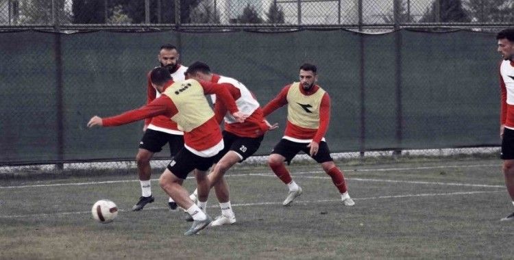 Afyonspor, Esenlerspor maçı hazırlıklarını sürdürüyor
