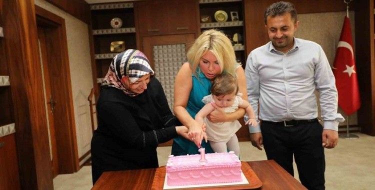 Türkiye’nin ikinci rahim nakli bebeği 1 yaşında
