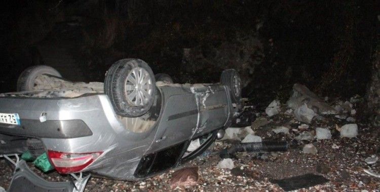 Ordu'da otomobil uçurumdan kumsala düştü: 4 yaralı