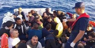 Marmaris açıklarında 41 düzensiz göçmen kurtarıldı
