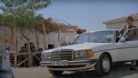 Kemal Sunal’ın filmlerinde de kullandığı Mercedes arabayı satışa çıkardı
