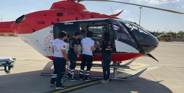 Şırnak’ta ambulans helikopter 8 aylık Berfin için havalandı
