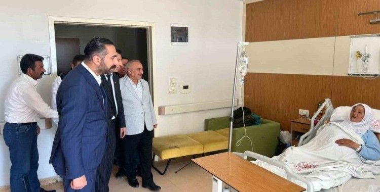 AK Parti Ağrı Merkez İlçe Başkanı Ömer Tahtalı, hastaları ziyaret etti
