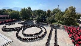 Öğretmenlerden 100. yıla özel koreografi
