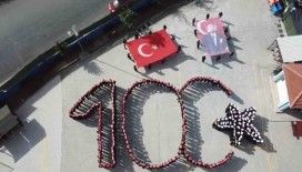 Sultangazi’de lise öğrencilerinden 100’üncü yıla özel koreografi
