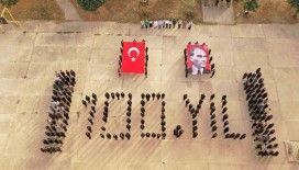 Bursa’da 230 öğrenciden 100. Yıl koreografisi
