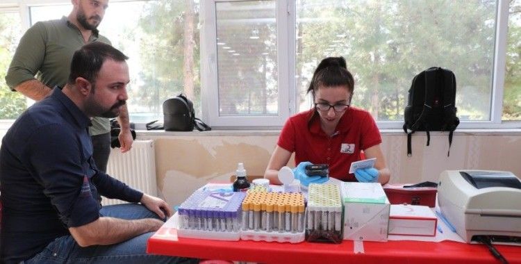 100. Yılın gururuyla 100 ünite kan bağışı