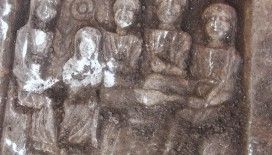 Yalova’da hafriyat çalışmasında bin 800 yıllık mezar steli çıktı
