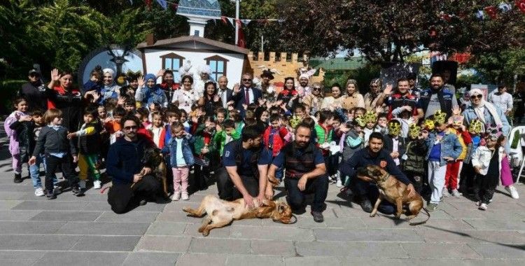 Keçiören Evcil Hayvanlar Parkı başkentli minikleri ağırlıyor
