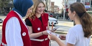 Kan bağışı bilinci oluşturmak için sahadaydılar
