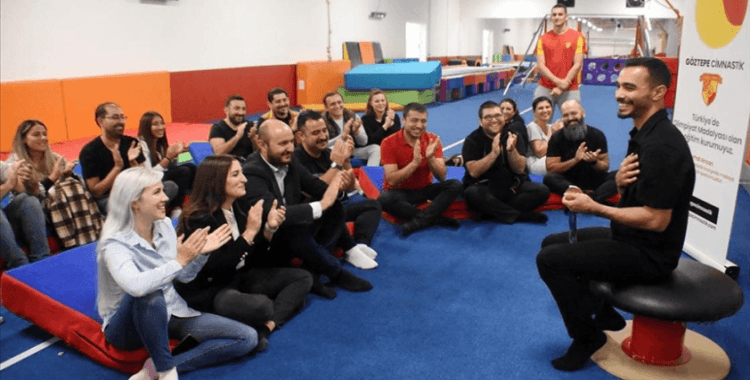 Milli cimnastikçi Ferhat Arıcan, Göztepe Cimnastik Akademi'de velilerle buluştu