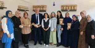 Üniversite mezunu genç kız kendi fındık atölyesini kurdu, kendi markasını oluşturdu
