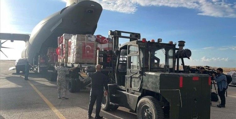 MSB'nin Gazze'ye sağlık personeli ve tıbbi malzeme taşıyan uçağı El-Ariş Havalimanı'na indi