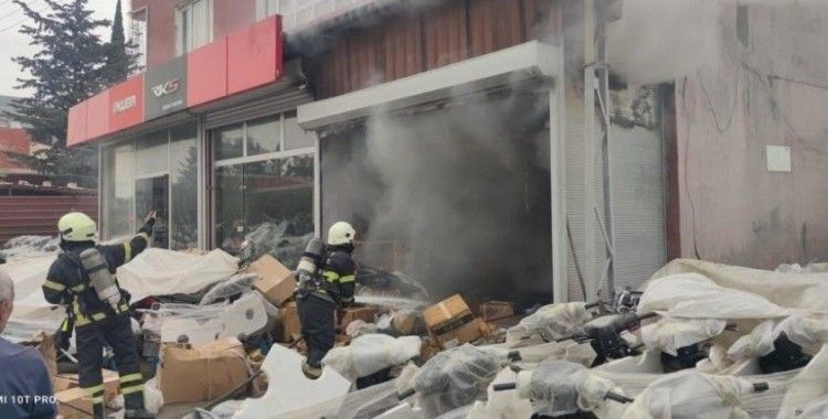 Hatay’da bir iş yerinde yangın çıktı