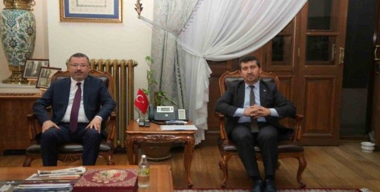 Rektör Kırışık, ASBÜ Rektörü Arıcan ile görüştü