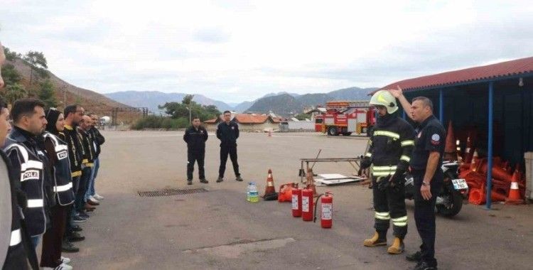Marmaris’te itfaiyeden polise yangın eğitimi