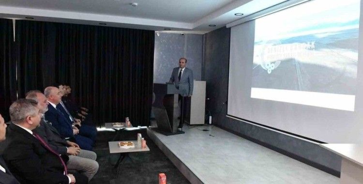 Vali Coşkun, Çardak’ta temaslarda bulundu
