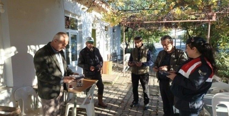 Jandarma Ekipleri KADES hakkında vatandaşları bilgilendirdi
